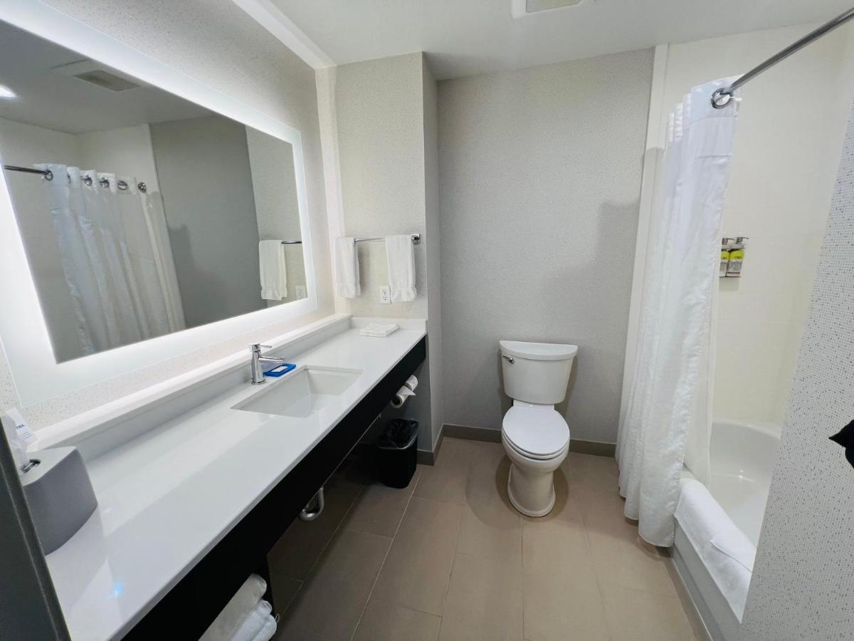 Holiday Inn Express & Suites Salinas By Ihg Exteriér fotografie