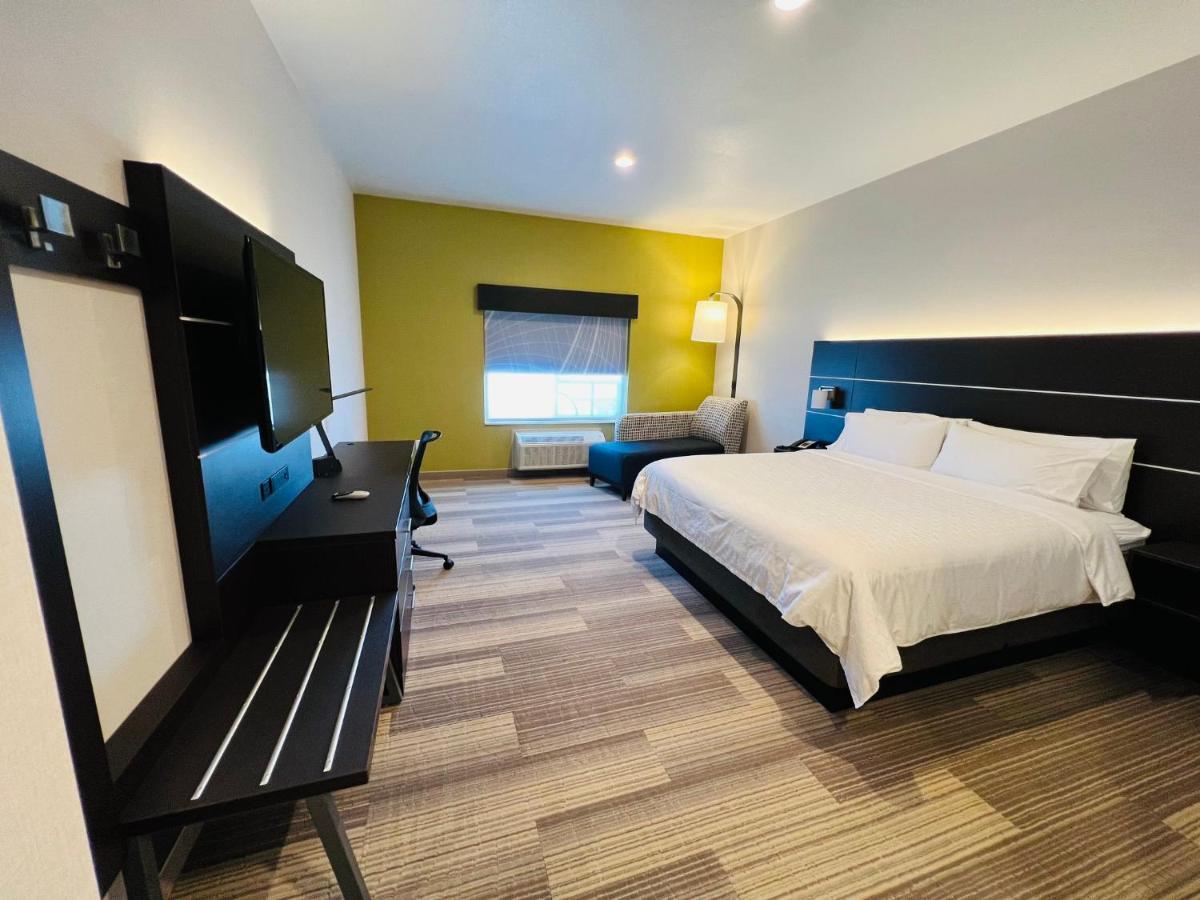 Holiday Inn Express & Suites Salinas By Ihg Exteriér fotografie
