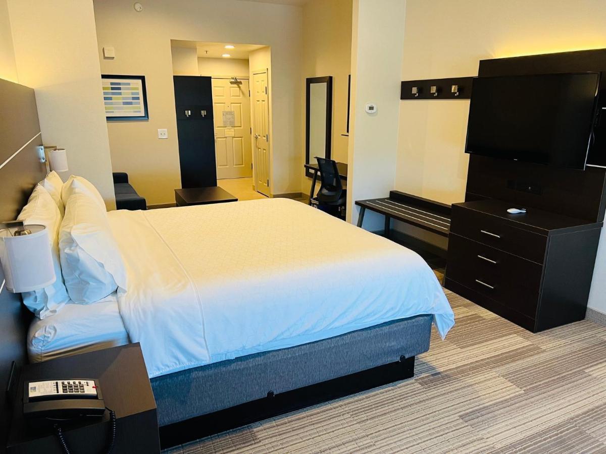 Holiday Inn Express & Suites Salinas By Ihg Exteriér fotografie