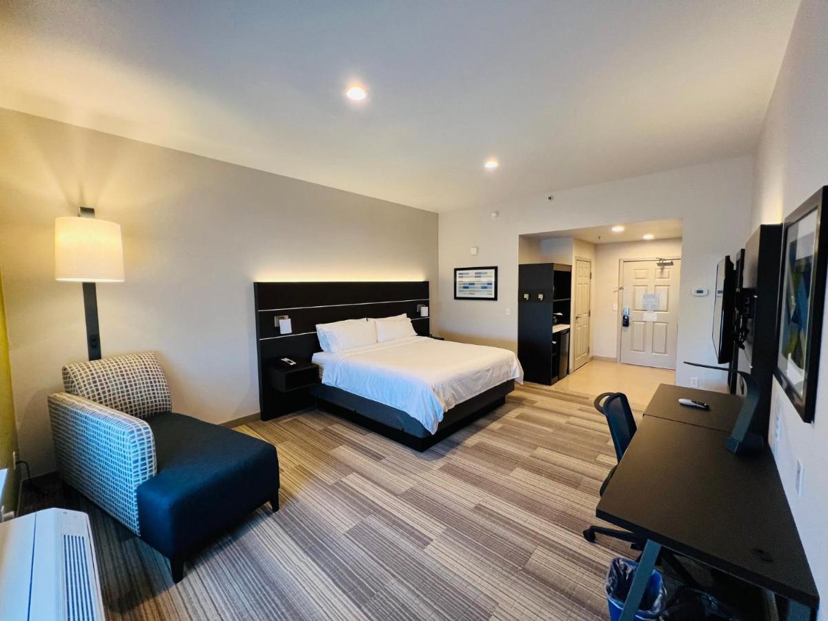 Holiday Inn Express & Suites Salinas By Ihg Exteriér fotografie