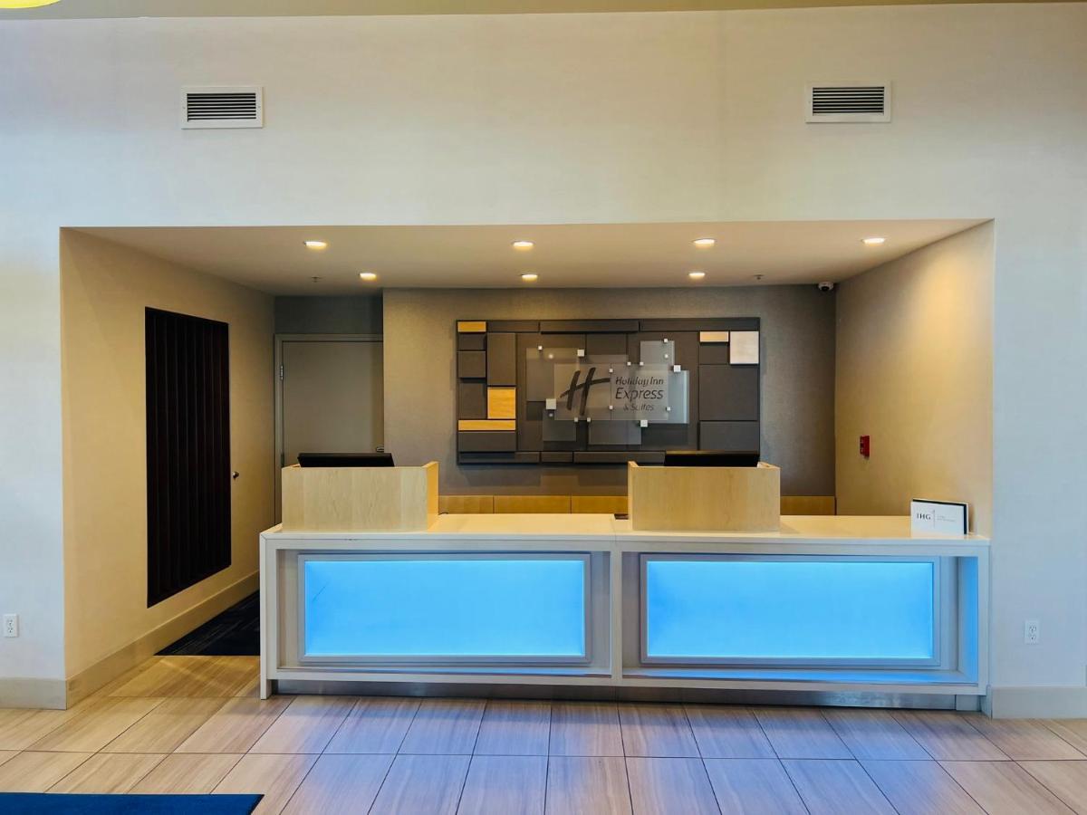 Holiday Inn Express & Suites Salinas By Ihg Exteriér fotografie